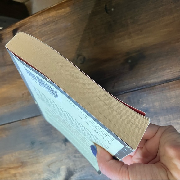 All the Birds in the Sky by Charlie Jane Anderson- Great Condition Paperback - Picture 4 of 9